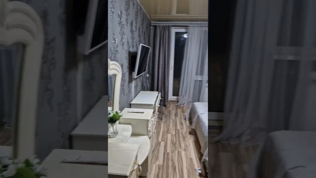 Забронируйте со скидкой +79787277738, ул.Юмашева 19Б, квартира посуточно в Севастополе.