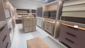 Магазин Киргу в Махачкале. Обзор. Кухни, спальни, шкафы и тд.