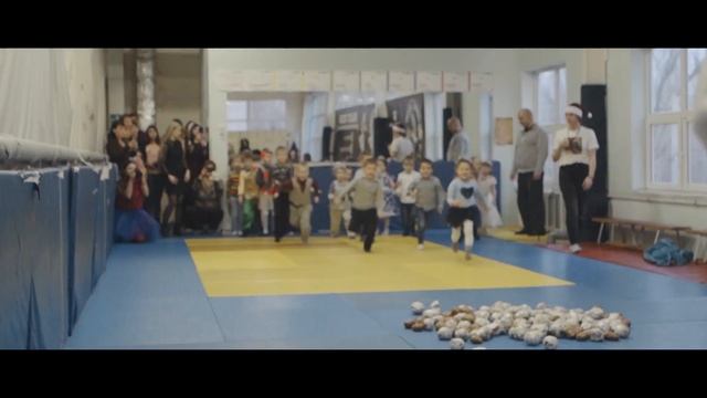 Тигры Новогодняя елка смотреть онлайн