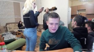 MELLSTROY | МЭЛСТРОЙ | МЕНТЫ ВОРВАЛИСЬ НА КВАРТИРУ И ВСЕХ ЗАДЕРЖАЛИ