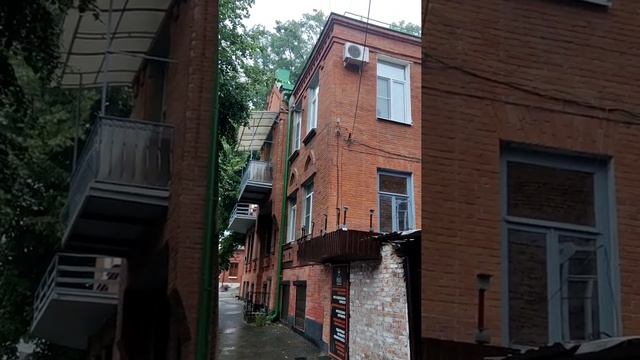 #НадоПобелитьСтенкуВозлеДома#владикавказ #северныйкавказ #севернаяосетия #россия #видеоблогер смотреть онлайн