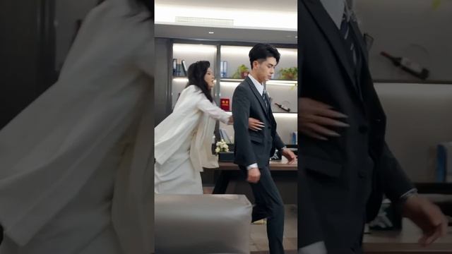 【Multi Sub】萌娃短劇💕王彥鑫X侯呈玥💕與總裁契約閃婚的女人竟是5年前發生一夜情的女人,萌娃齊發力助力總裁爹地❤️《閃婚后,禁慾大佬帶崽求名分》全集 #短劇 #chinesedrama #女