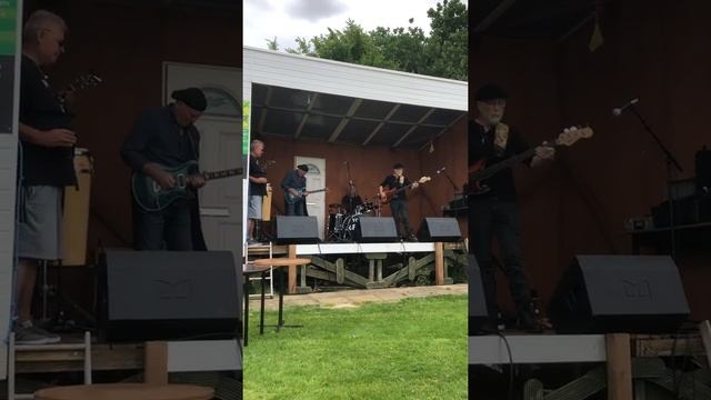 Ian Bailey Band Yer Blues смотреть онлайн