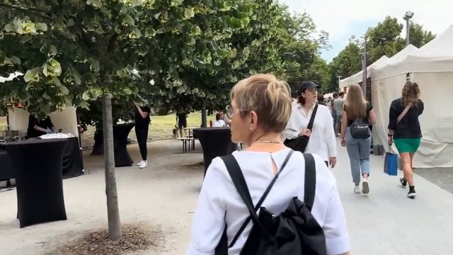 Сирота сбежавшая из детдома спасла тонущую в реке гадалку .А едва цыганка коснулась руки сироты... смотреть онлайн