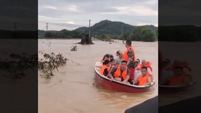 TOP 32 Minutes Of Natural Disasters. The Biggest Events In World. The World Is Praying For People