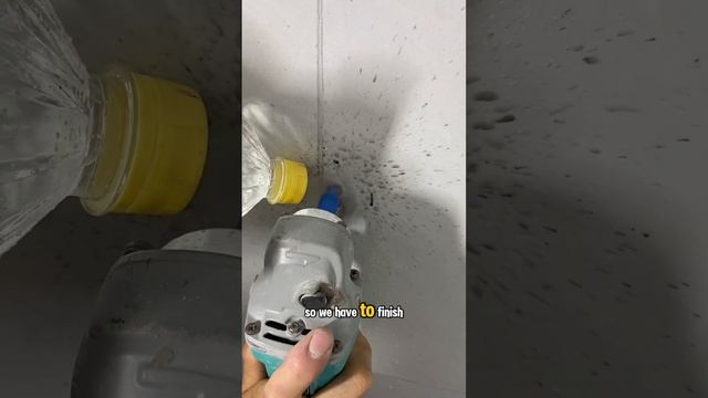 How to install a showerhead in the bathroom #electrican #electricalcontractor #construction смотреть онлайн