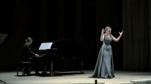 Е. Мартынов "Заклятье". Поет Елена Старкова.