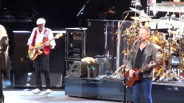 Fleetwood Mac- Dont Stop смотреть онлайн