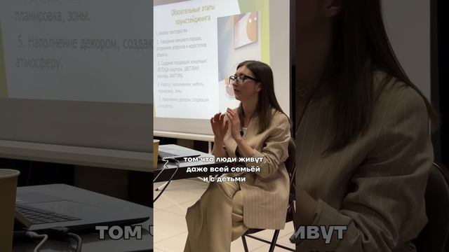 "Что в коробке, то и на коробке" 😅😅😅 https://t.me/clubfin смотреть онлайн