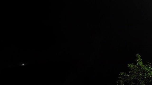 VLOG: Перебираю вещи, собаки шумят, меня выгоняют, ищу комнату. 10,08,24. смотреть онлайн