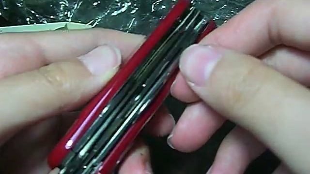 WENGER Evolution 18 Red Swiss Army Knife Unboxing смотреть онлайн