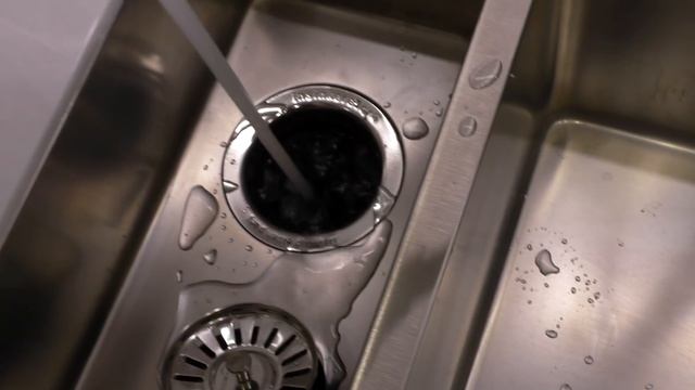 Измельчитель пищевых отходов (диспоузер) для раковины на кухне! смотреть онлайн