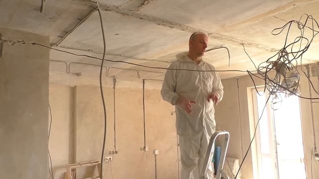 Приколы на стройке! Сюрприз от застройщика. Залежи воды в потолке! смотреть онлайн