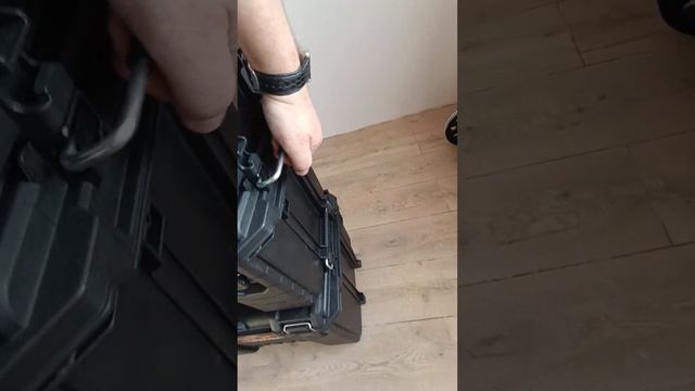 Сравнительный обзор двух систем Keter