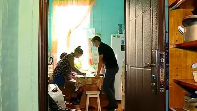 ОТМЕТАЮТ КВАРТИРЫ смотреть онлайн