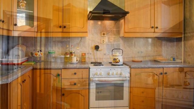 Продается однокомнатная квартира с большой кухней в московском районе у метро смотреть онлайн