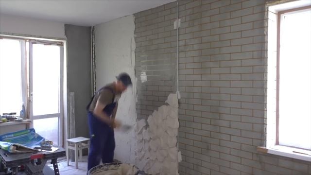 Как сделать имитацию кирпичной кладки на стену? Продолжение смотреть онлайн