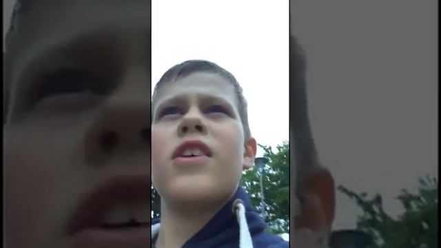 Молодой и Перспективный блогер из Швеции смотреть онлайн