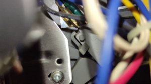 Микроволновка искрит! Выбивает автомат? Микроволновка не включается? Не греет! Микроволновка гудит?