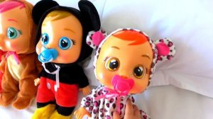 Alice plays hide and seek with dolls Cry Babies / Ten in the bed song