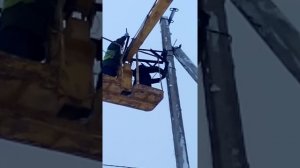 Монтаж траверсы