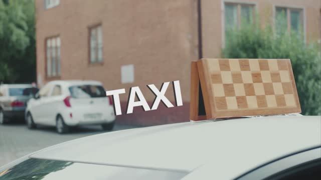TAXI