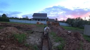 Дом из глины и соломы.Фундамент.