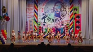 Образцовый хореографический ансамбль «Максимум» - «Кнопочки»