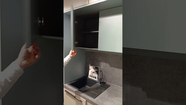 Обзор Кухонного гарнитура + ИРМ Mix plus (Кухни и ванные Мария) смотреть онлайн