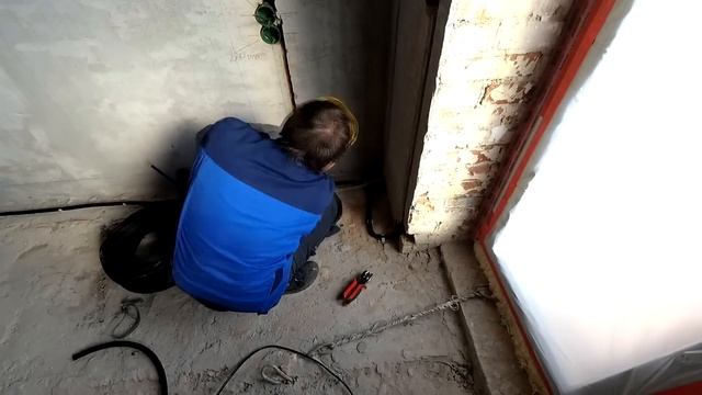 Электрика в квартире своими руками. Вторая серия. Переделка хрущевки от А до Я .#10 смотреть онлайн