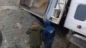 подъем 4-х осного самосвала автокраном кс 45717