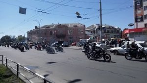 Много байкеров в Полтаве 16.04.16