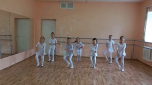 Танец " Ягода - малинка "
