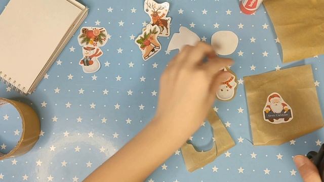 4 способа создания новогодних наклеек своими руками / 4 ways to create stickers with your own hands смотреть онлайн