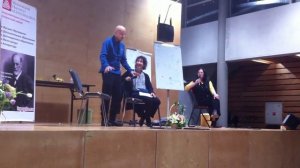 Арнольд и Эмми Минделл. Работа с младенцем