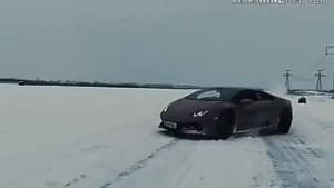 Bumble beezy -- новый клип
