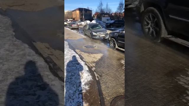 Химки, Совхозная 19к2, построили фонтан. смотреть онлайн