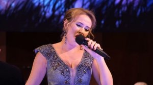 Любовь настала. Поет Елена Старкова