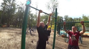 Соревнования по Стритлифтингу в Арзамасе | Подтягивания и Отжимания на Брусьях с Весом!