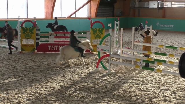 Открытие манежа.День первый смотреть онлайн