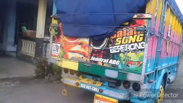 Cabe balap liburan смотреть онлайн