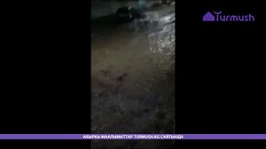 Сель на Иссык-Куле. Разрушен мост, затоплены дома, грязевой поток унес автомобили