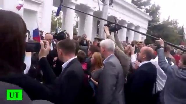 13 08 14 Путин прибыл в Севастополь где проведет оперативное совещание с членами Совбеза РФ  360p