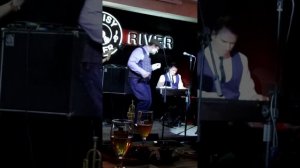 Вова Чё Морале  -  "Белой акации гроздья душистые"