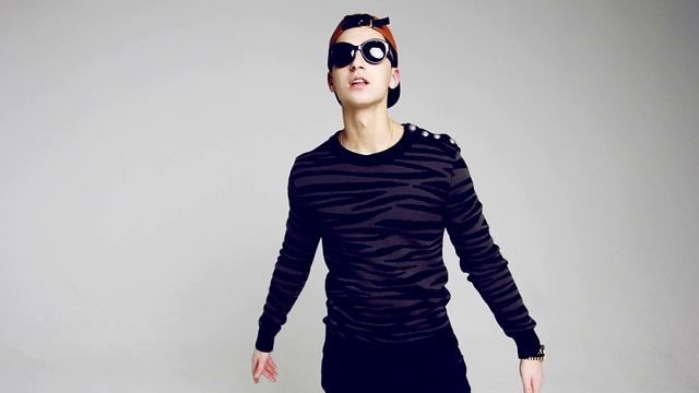 Yanix  Первый Раз 1 новый клип