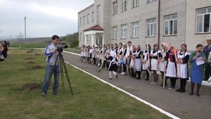 16.04.2016 г.Школьные мероприятия по закладке вишневого сада, и против экстремизма.