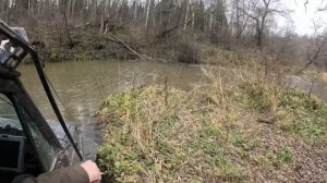 Джип Гранд Чероки против поваленных деревьев в лесу! Мощный ОффРоуд!