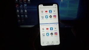 How to use split screen on iphone iOS 17 // How to get split view n iphone