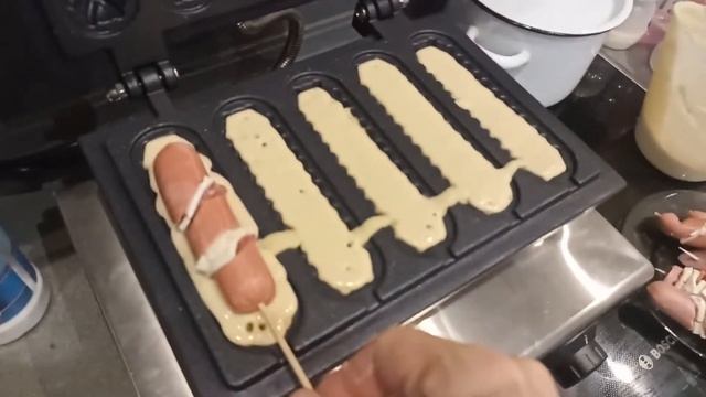 Как быстро приготовить сосиски в тесте или корн-доги самостоятельно смотреть онлайн