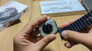 DT Ultra 2 Smartwatch  Unboxing Review of Design, Specs - Features AMOLED Screen, Premium Body Fram